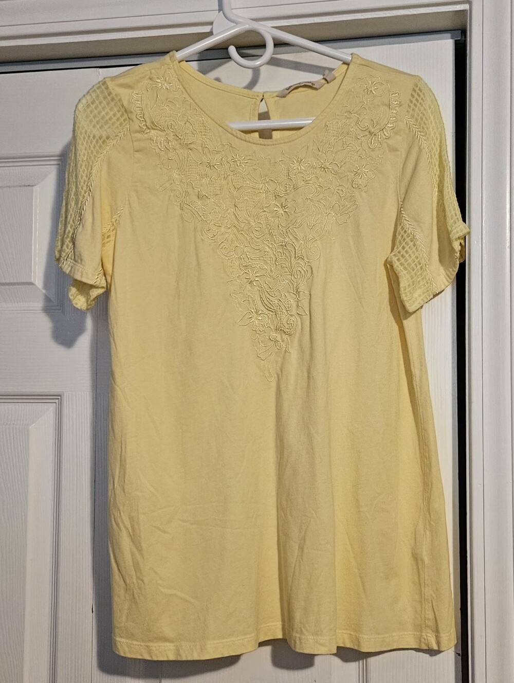 Soft Surroundings Pale Yellow Embroidered Short-Sleeve Tee Size XS